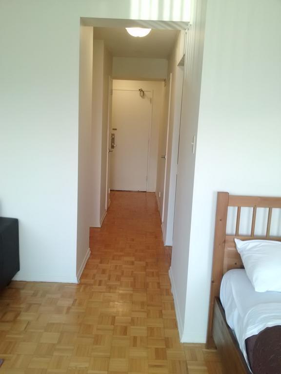 Toronto Furnished Living-Gerard Apartment Exterior photo