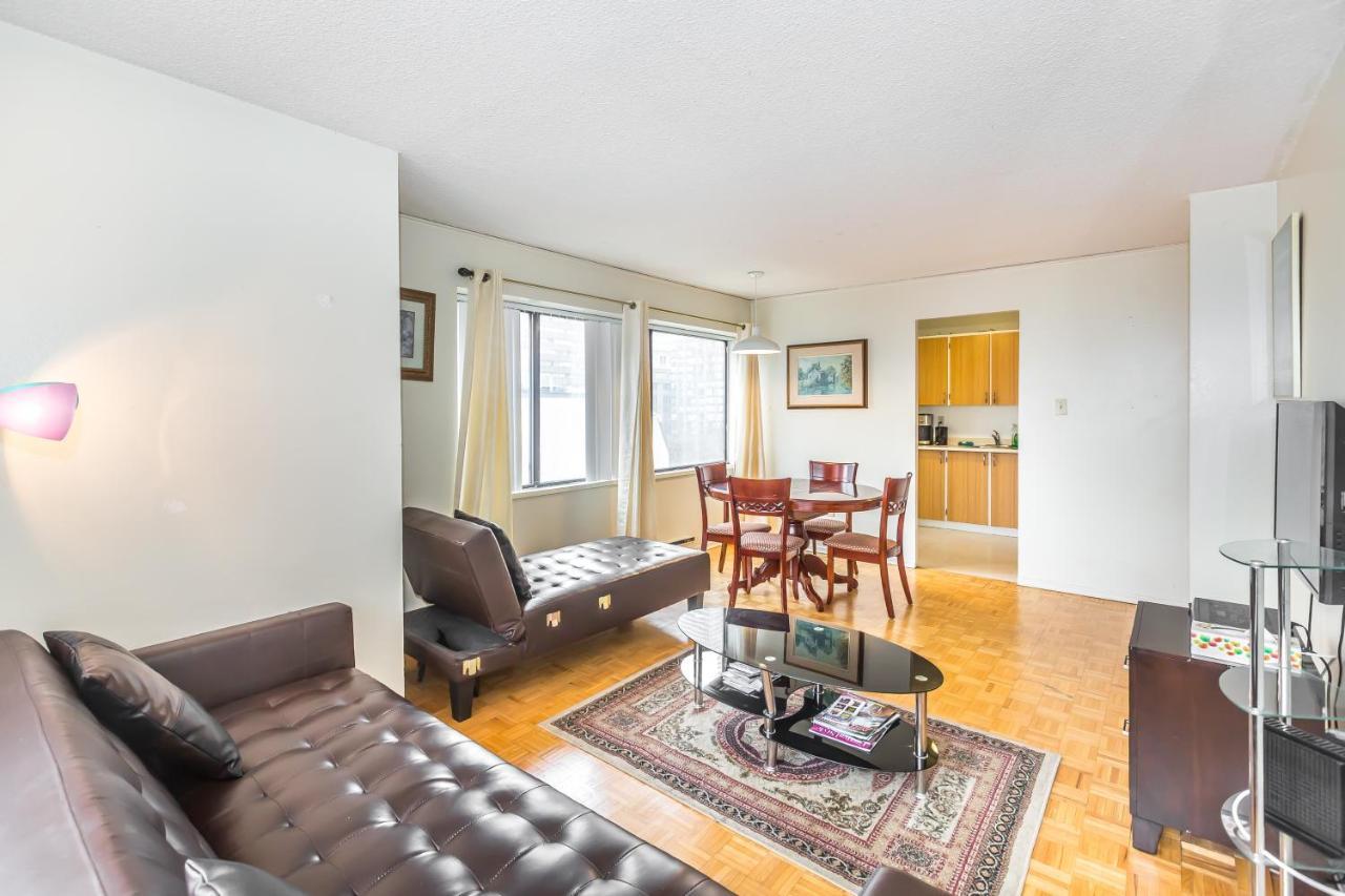 Toronto Furnished Living-Gerard Apartment Exterior photo