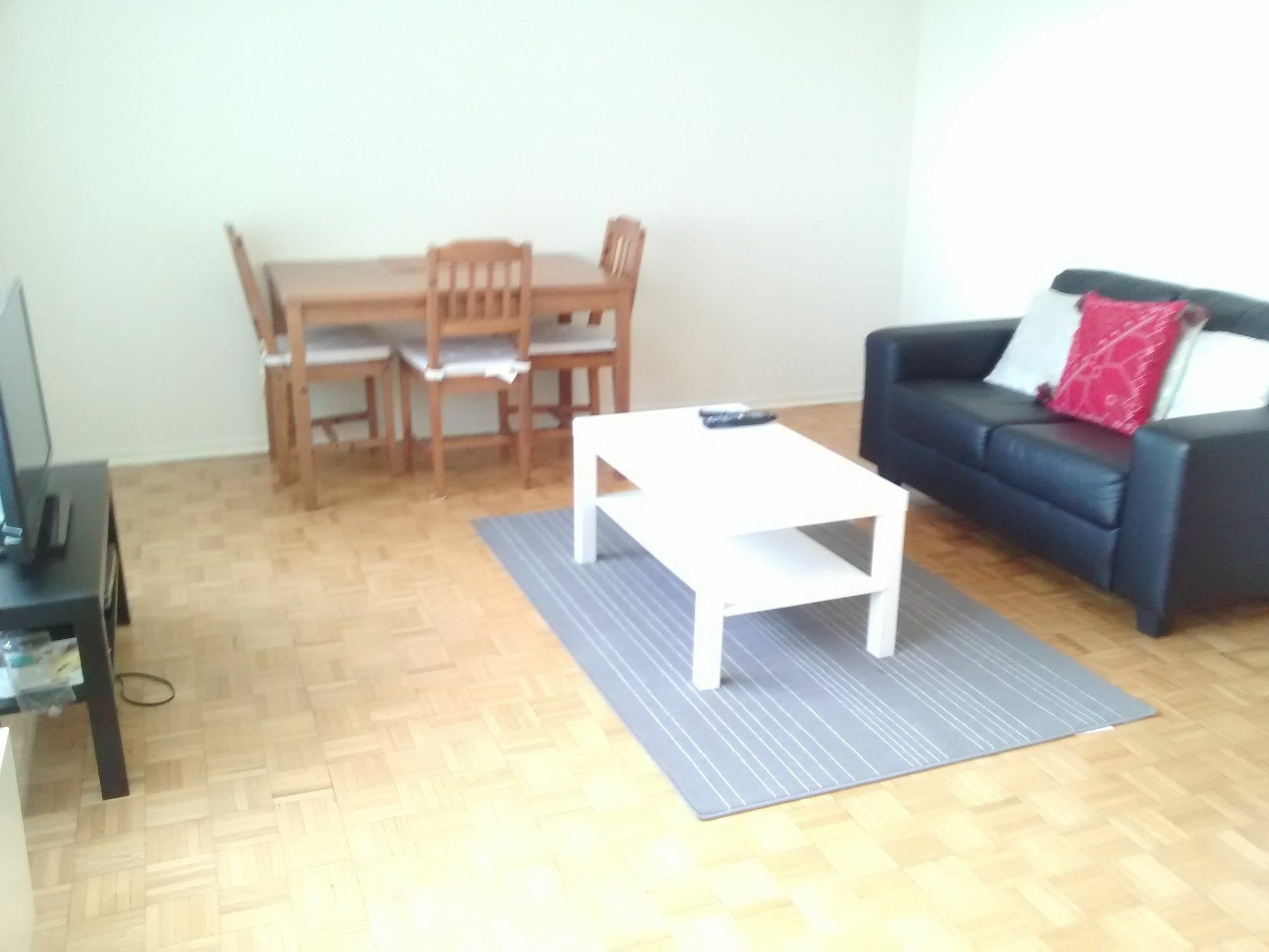 Toronto Furnished Living-Gerard Apartment Exterior photo